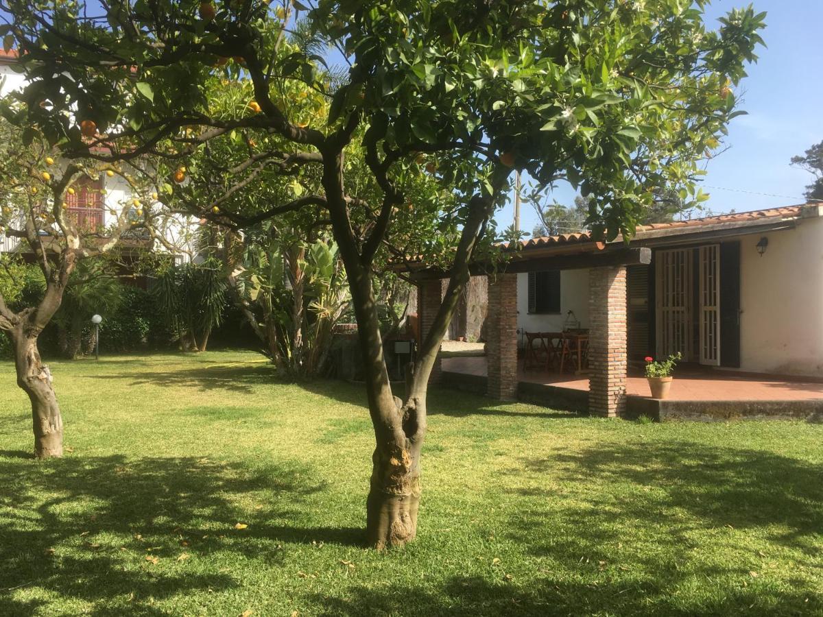 Villa Andrea Fondachello  Buitenkant foto